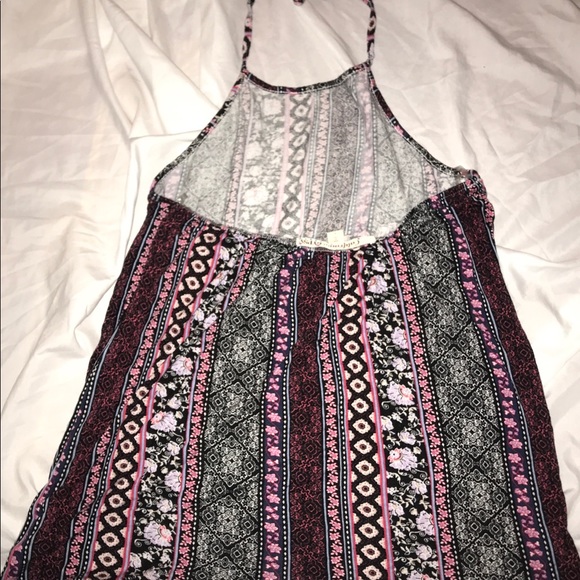 California gypsy pattern halter top - Picture 3 of 4